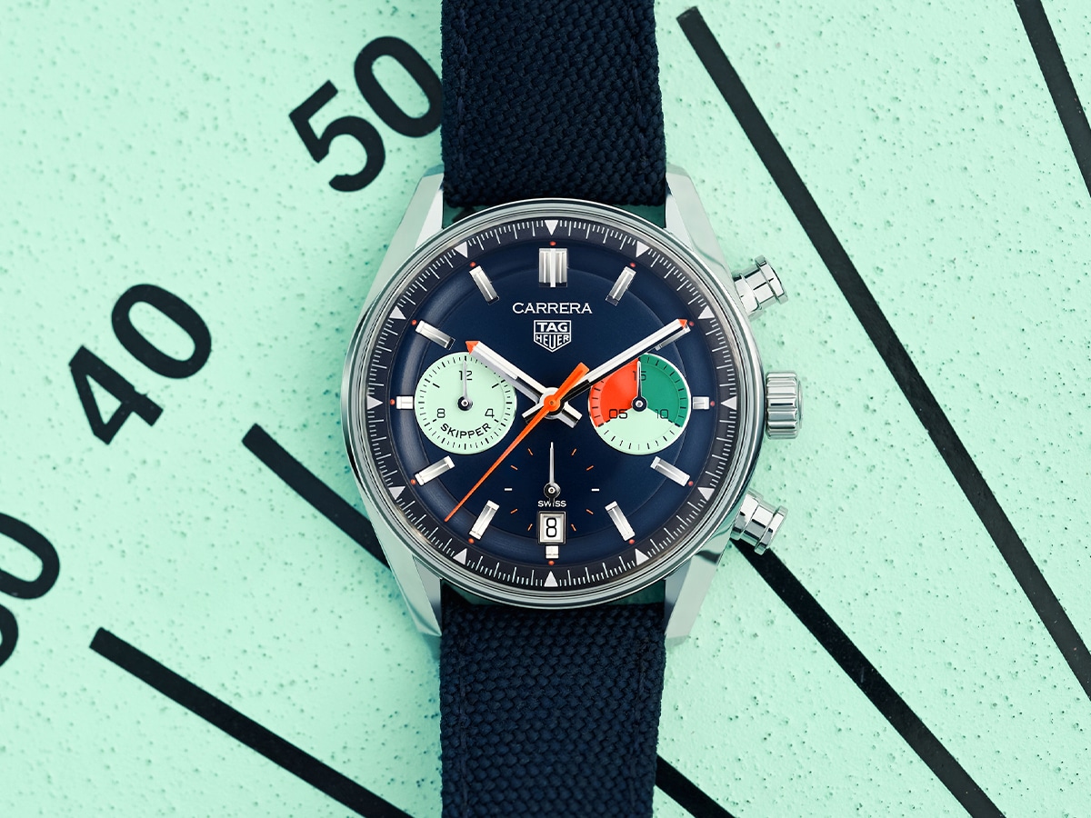 如何调整泰格豪雅手表表带长度？