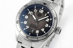 泰格豪雅表蒙有划痕是啥原因